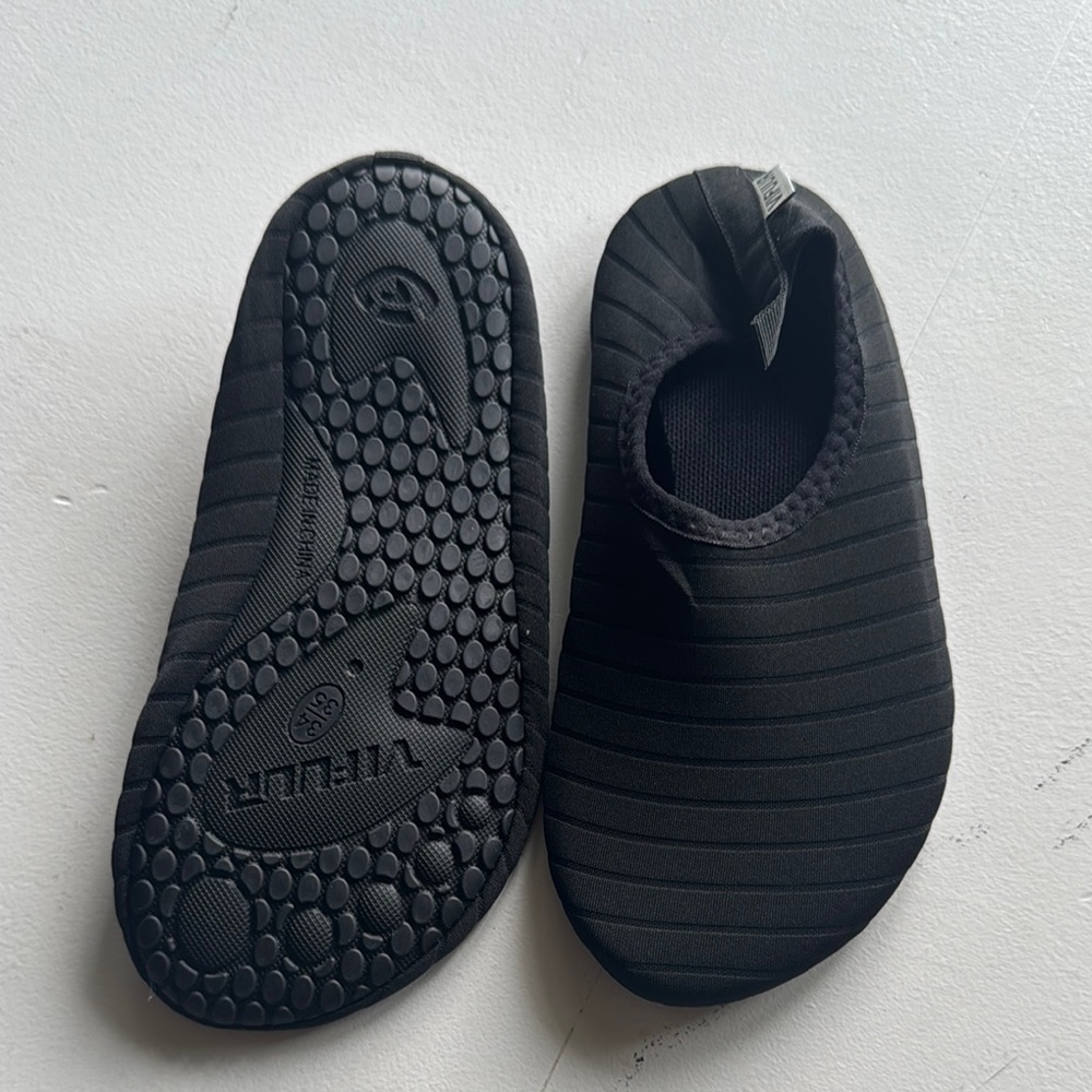 Black Slip-On Water Shoes with Textured Sole